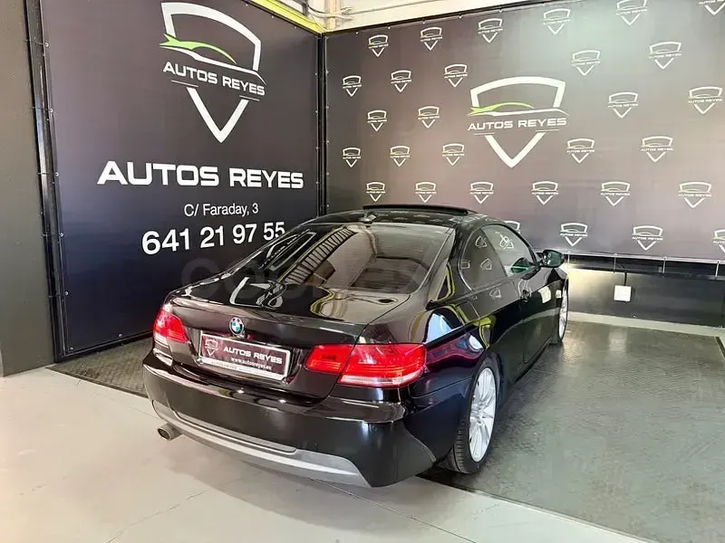 Usado BMW 320 184 CV (135 kW) 2010 Negro Coupe