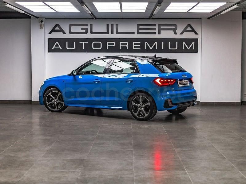 Usado Audi A1 Comfort 116 CV (85 kW) 2020 Azul SUV