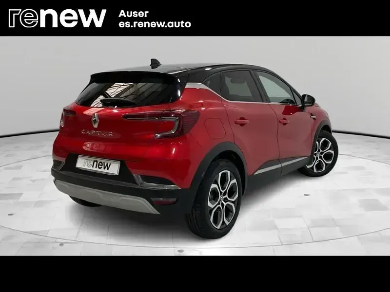 Usado Renault Captur 140 CV (102 kW) 2022 Rojo SUV