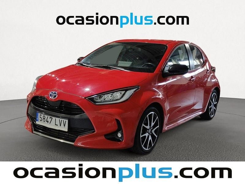 Rojo Usado 2022 Toyota Yaris Hybrid Style Utilitario | 18.410 € (Precio justo) - Imagen 1/4