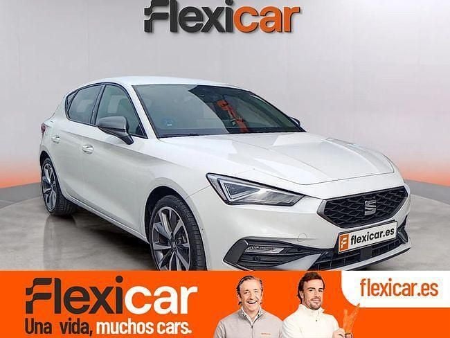Usado Seat Leon FR 204 CV (150 kW) 2024 Blanco Berlina