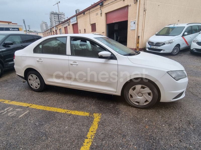 Usado Seat Toledo Reference 115 CV (84 kW) 2013 Blanco Berlina