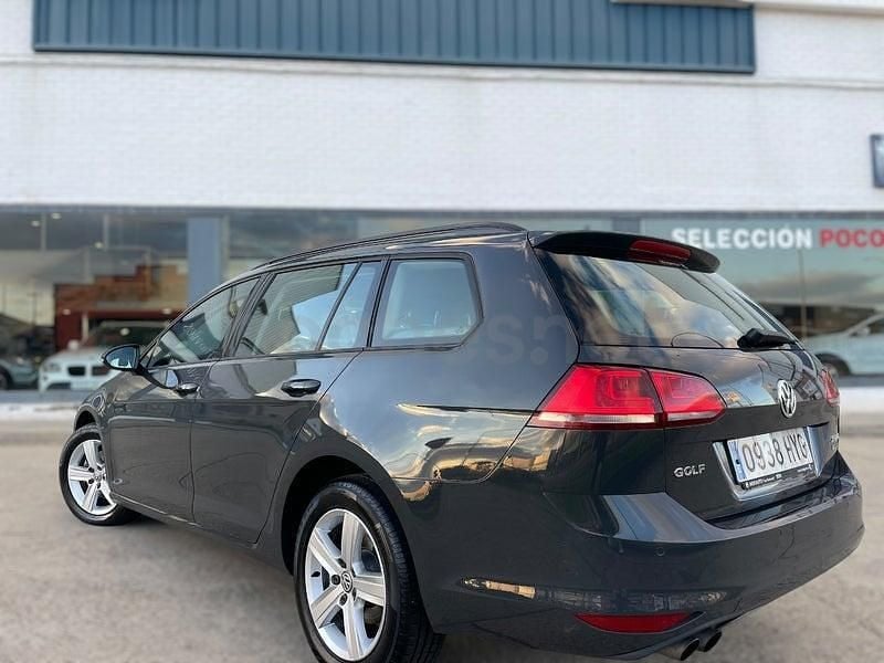 Usado VW Golf VII Advance 150 CV (110 kW) 2015 Gris / plata Familiar