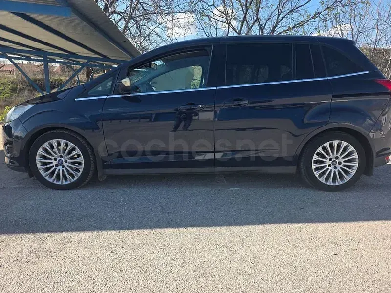 Usado Ford Grand C-Max Titanium 140 CV (102 kW) 2011 Azul Monovolumen