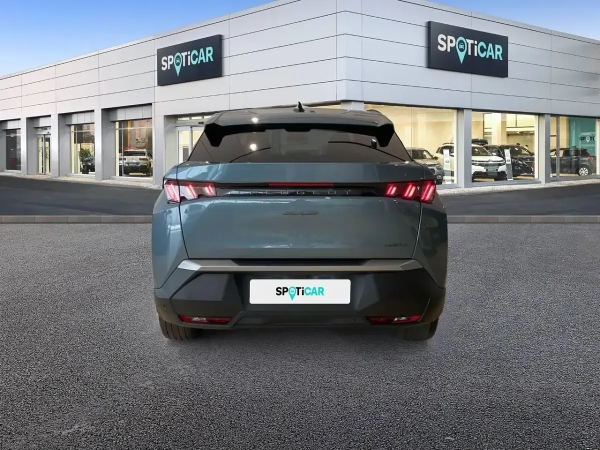 Usado Peugeot 3008 Allure 136 CV (100 kW) 2024 Azul SUV