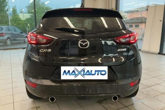 Usado Mazda CX-3 Luxury 105 CV (77 kW) 2018 Negro SUV