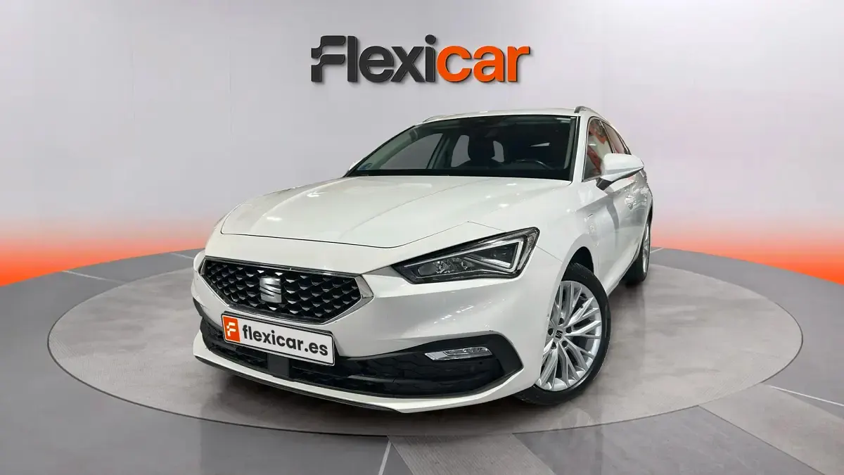 Usado Seat Leon XCELLENCE 204 CV (150 kW) 2021 Blanco Berlina