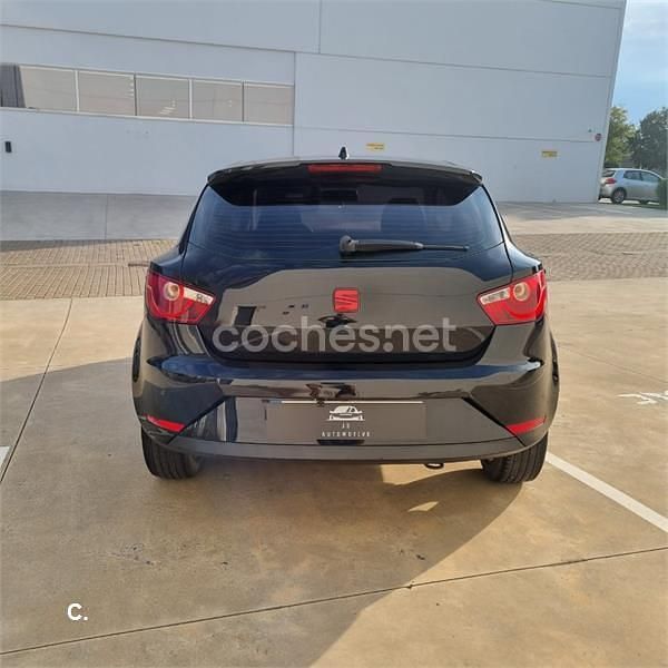 Usado Seat Ibiza SC I-Tech 70 CV (51 kW) 2015 Negro Utilitario