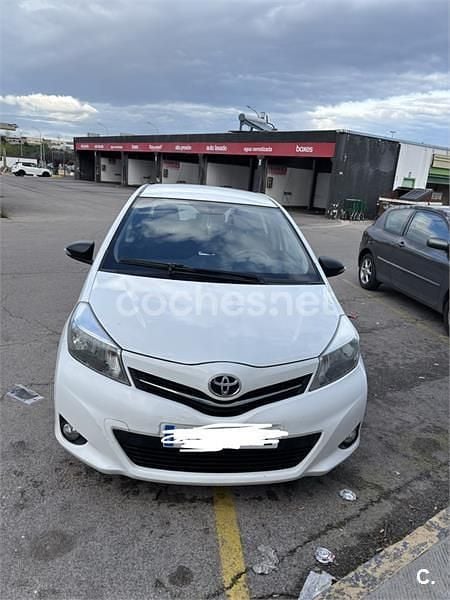 Brugt Toyota Yaris Active 90 HK (66 kW) 2012 Hvid Hatchback