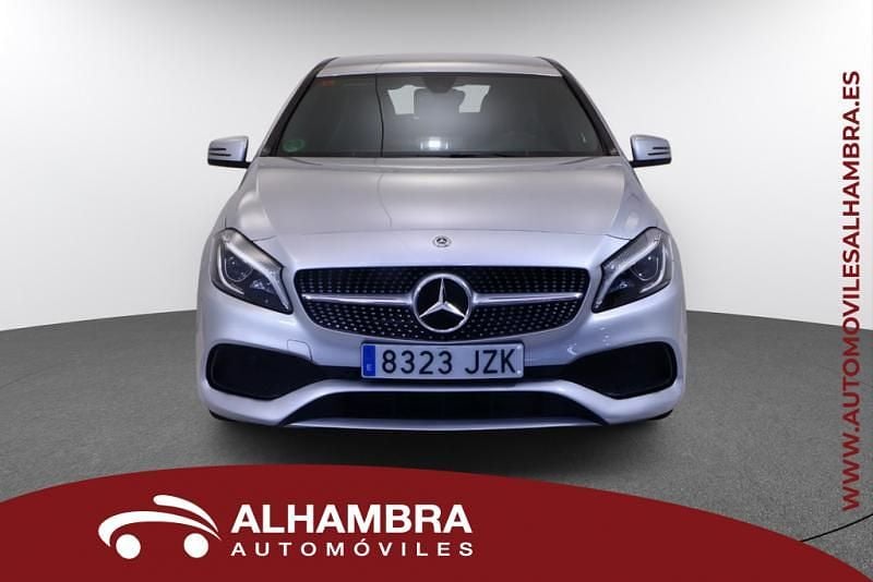 Usado Mercedes A200 AMG line 156 CV (114 kW) 2017 Gris