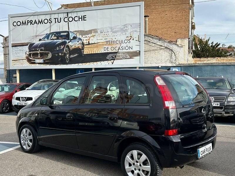 Usado Opel Meriva Cosmo 100 CV (73 kW) 2006 Negro Monovolumen