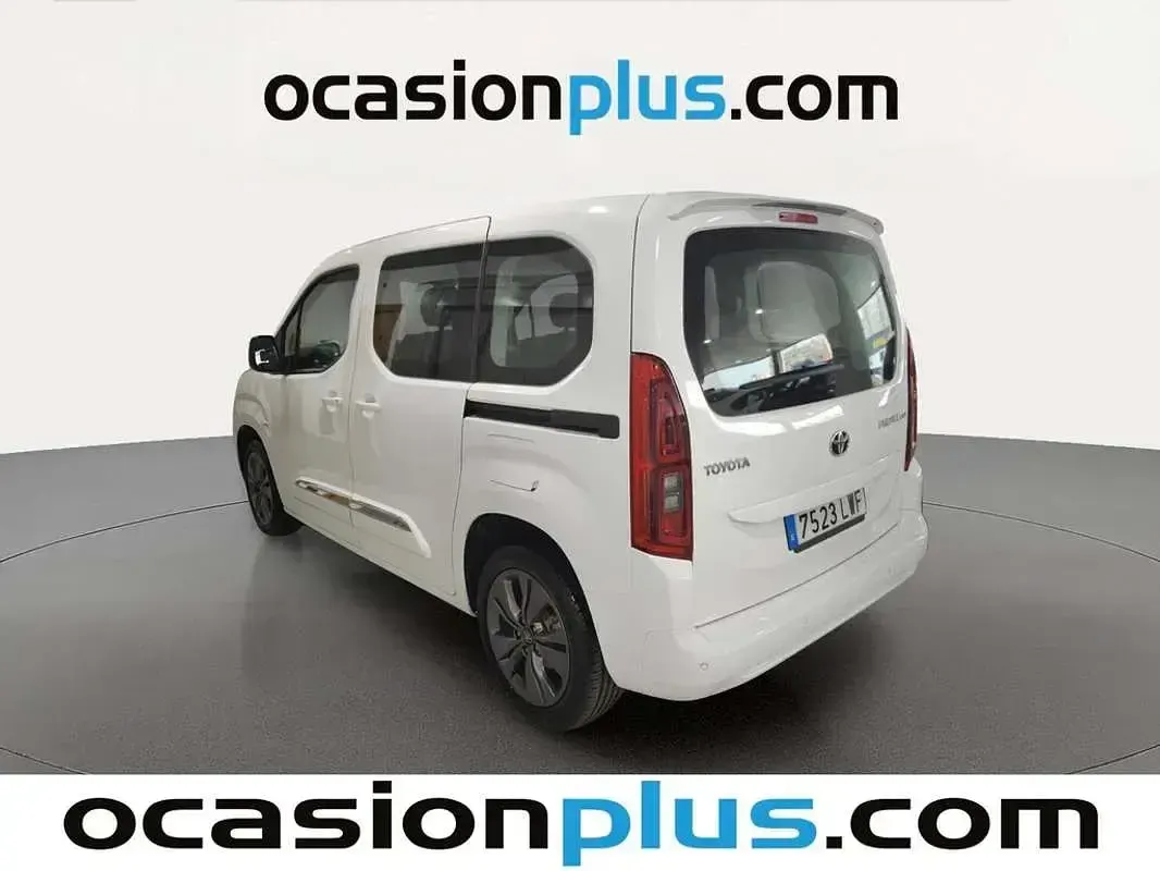 Usado Toyota Proace Active 131 CV (96 kW) 2022 Blanco Monovolumen