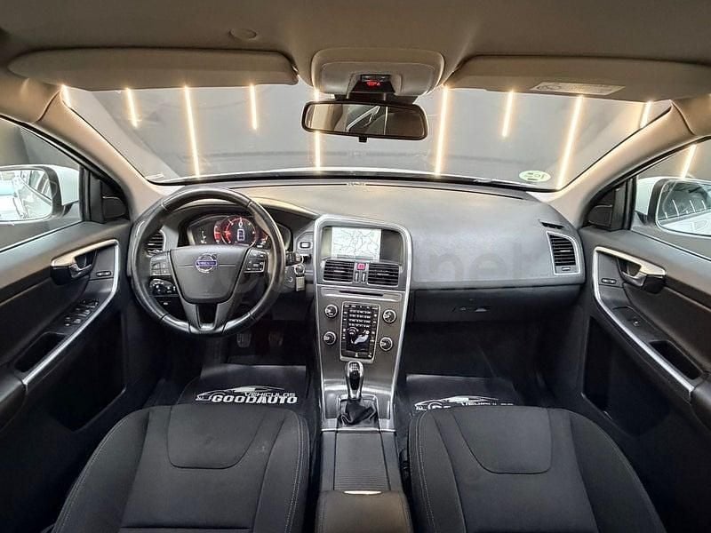 Occasion Volvo XC60 Summum 150 ch (110 kW) 2016 Blanc SUV
