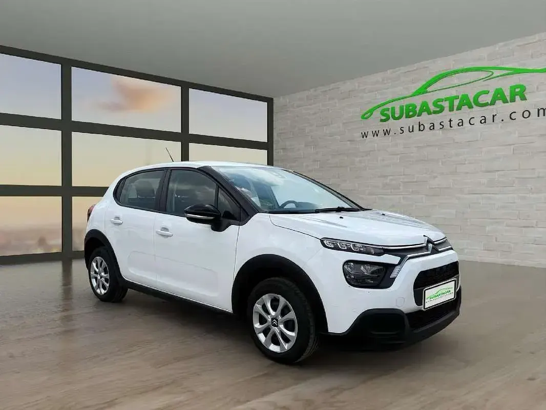 Usado Citroën C3 Live 99 CV (72 kW) 2022 Blanco Utilitario