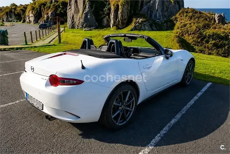 Usado Mazda MX5 Inclusive 160 CV (117 kW) 2016 Blanco Descapotable