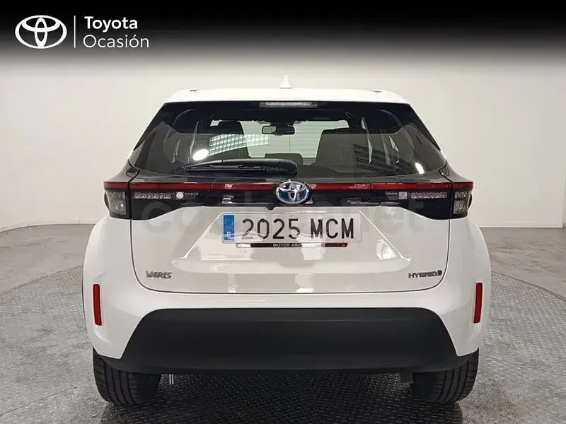 Usado Toyota Yaris Cross Active 116 CV (85 kW) 2022 Blanco SUV