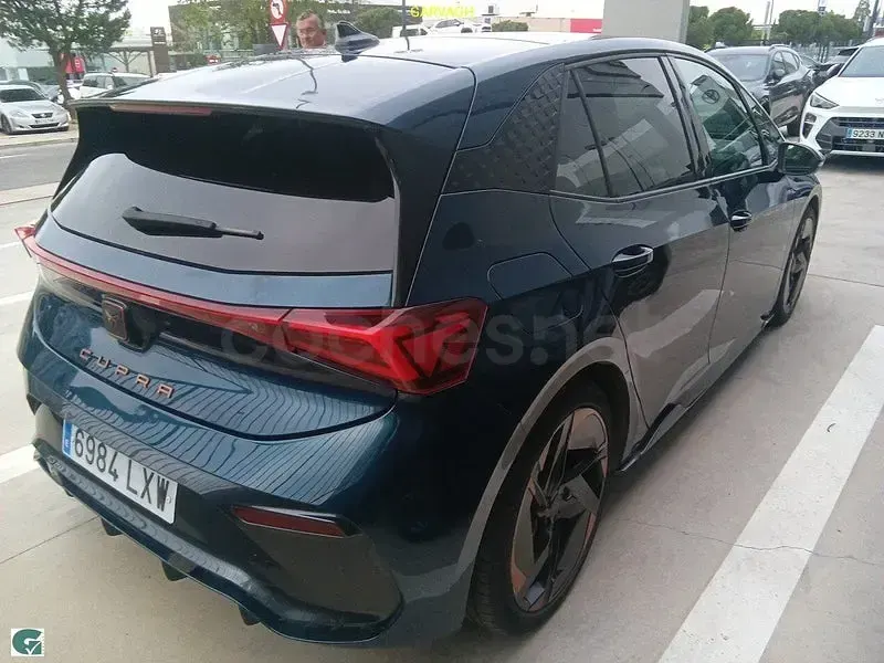 Usado Cupra Born e-Boost 169 kW (231 HP) 2022 Eléctrico Citadino