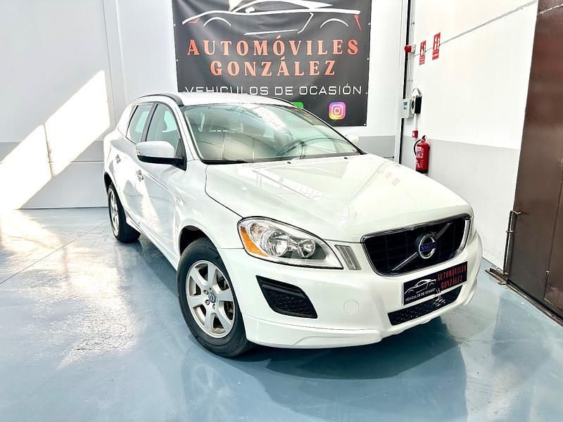 Blanco Usado 2012 Volvo XC60 Momentum SUV | 9999 € (Precio justo) - Imagen 1/4