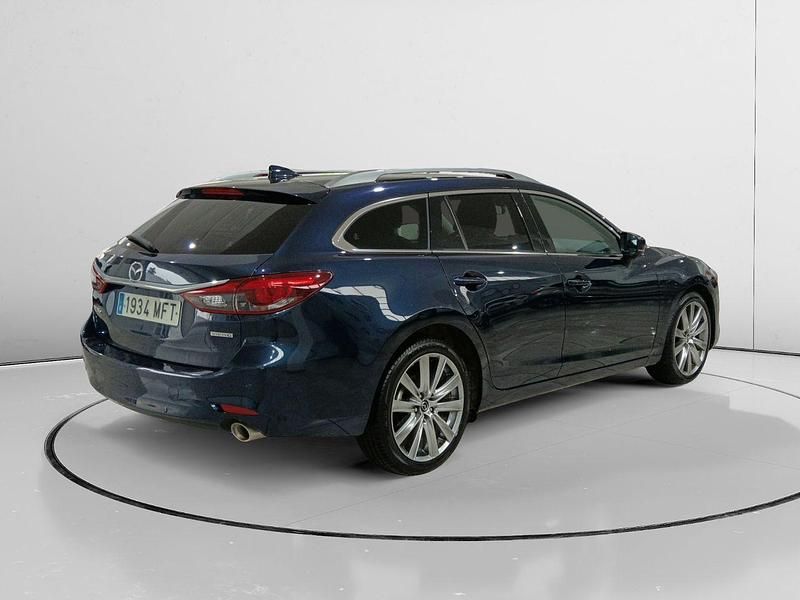 Usado Mazda 6 145 CV (106 kW) 2023 Negro Familiar