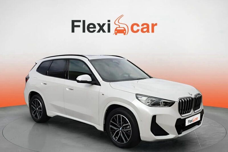 Blanco Usado 2024 BMW X1 xLine SUV | 37.990 € - Imagen 1/4