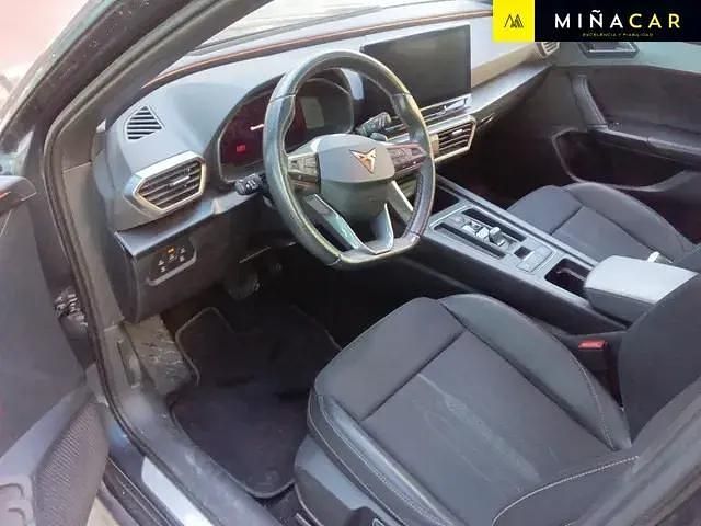 Usado Cupra Leon 150 HP (110 kW) 2023 Azul Sedan