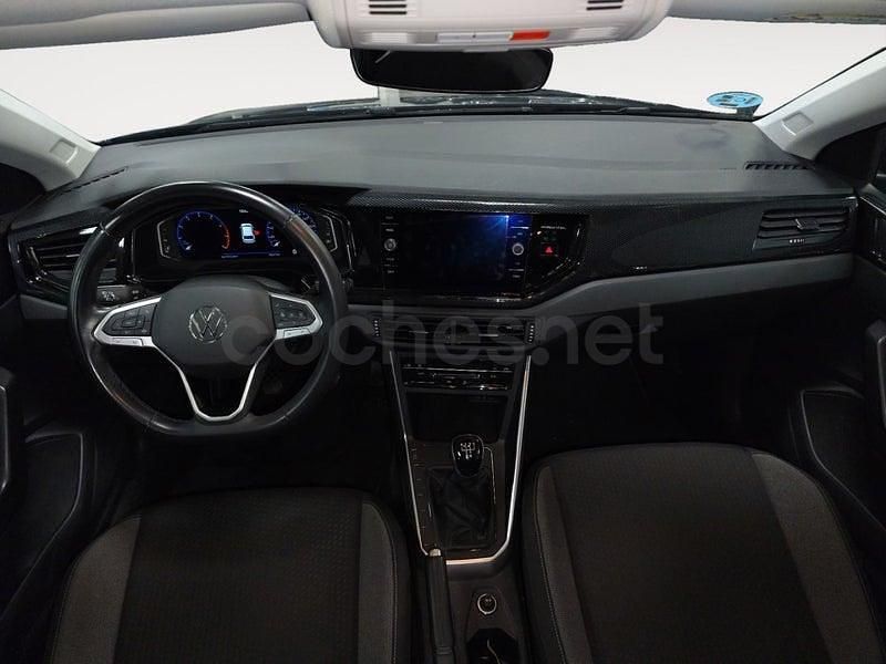 Usado VW Polo Life 95 CV (69 kW) 2022 Negro Utilitario