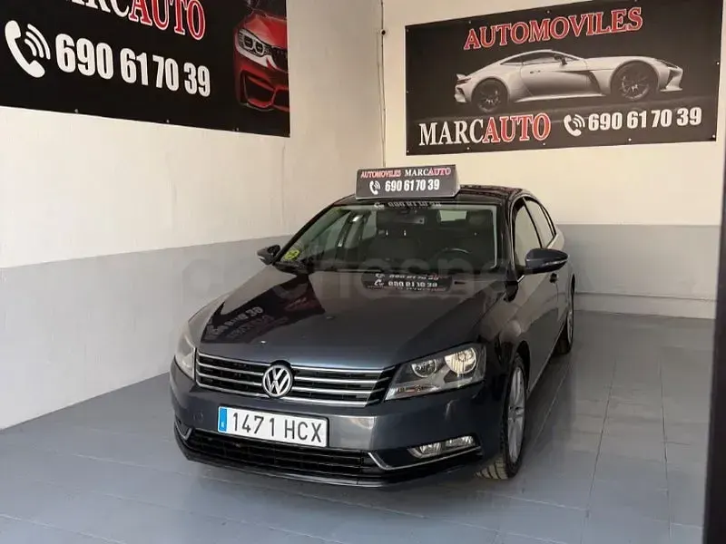 Usado VW Passat Edition 140 CV (102 kW) 2013 Gris / plata Berlina