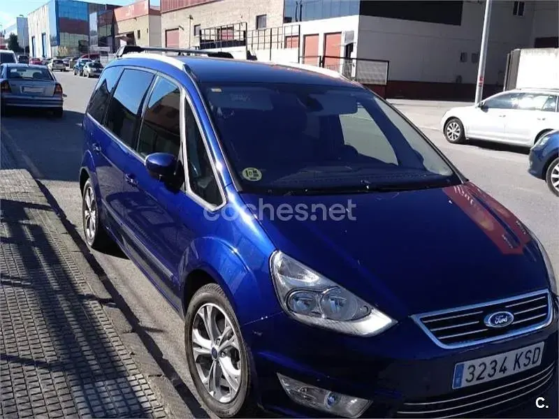Usado Ford Galaxy Titanium 163 CV (119 kW) 2014 Azul Monovolumen