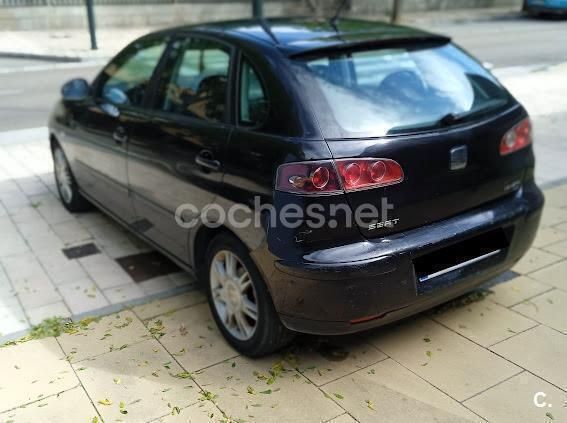 Negro Usado 2003 Seat Ibiza Sport Berlina | 2300 € (Precio justo) - Imagen 1/1