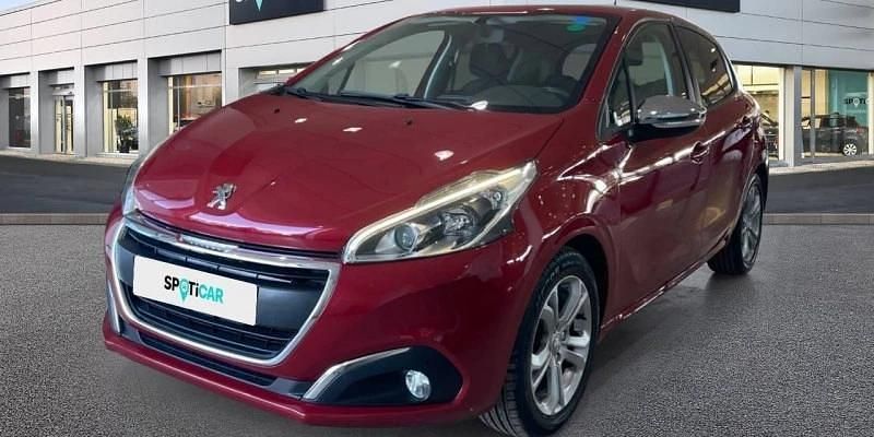 Rojo Usado 2016 Peugeot 208 Active Utilitario | 8500 € (Un poco caro) - Imagen 1/4