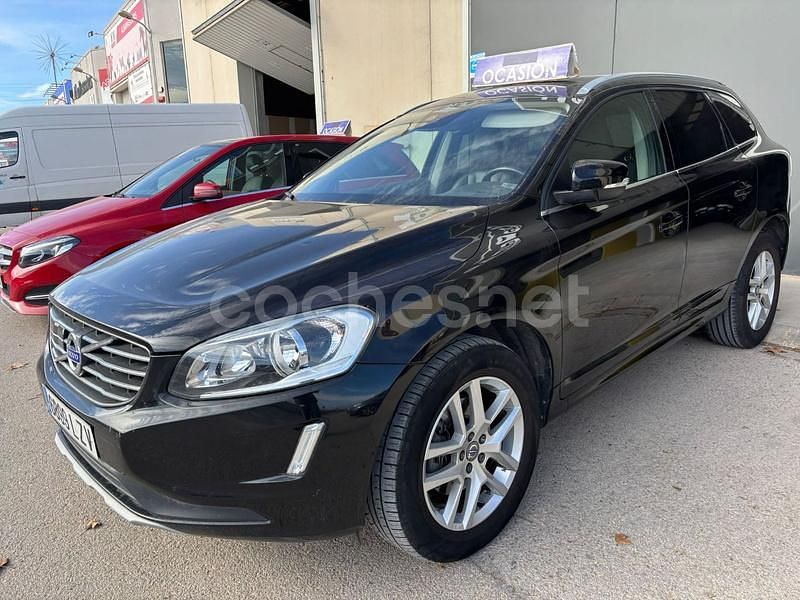 Usado Volvo XC60 Momentum 150 CV (110 kW) 2017 Negro SUV