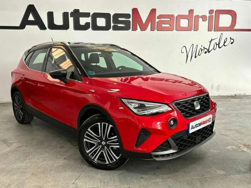 Negro Usado 2023 Seat Arona FR SUV | 17.990 € (Precio justo) - Imagen 1/4