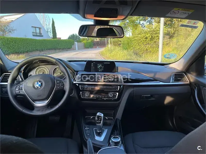 Usado BMW 318 150 CV (110 kW) 2018 Blanco Berlina