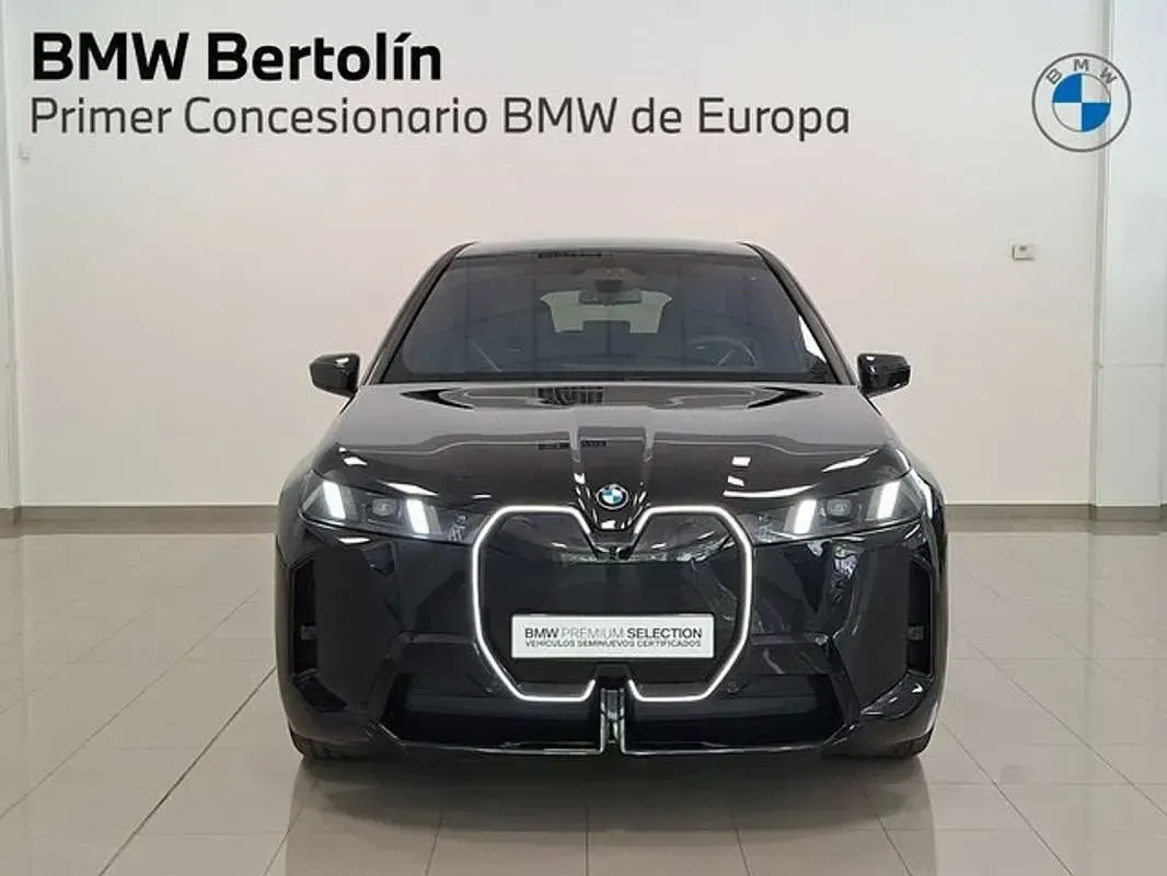 Usado BMW iX 300 kW (408 CV) 2025 Negro SUV