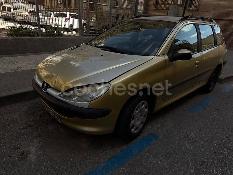 Marrón Usado 2005 Peugeot 206 Familiar | 1099 € (Super precio) - Imagen 1/4