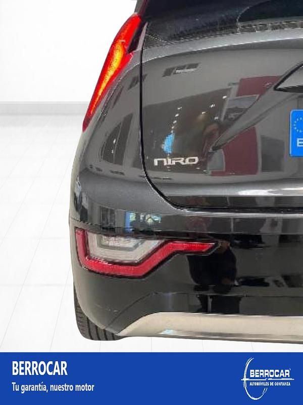 Usado Kia e-Niro 150 kW (204 CV) 2022 Negro SUV