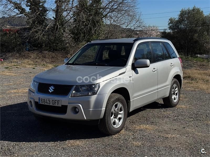Usado Suzuki Grand Vitara 129 CV (94 kW) 2008 Gris / plata SUV