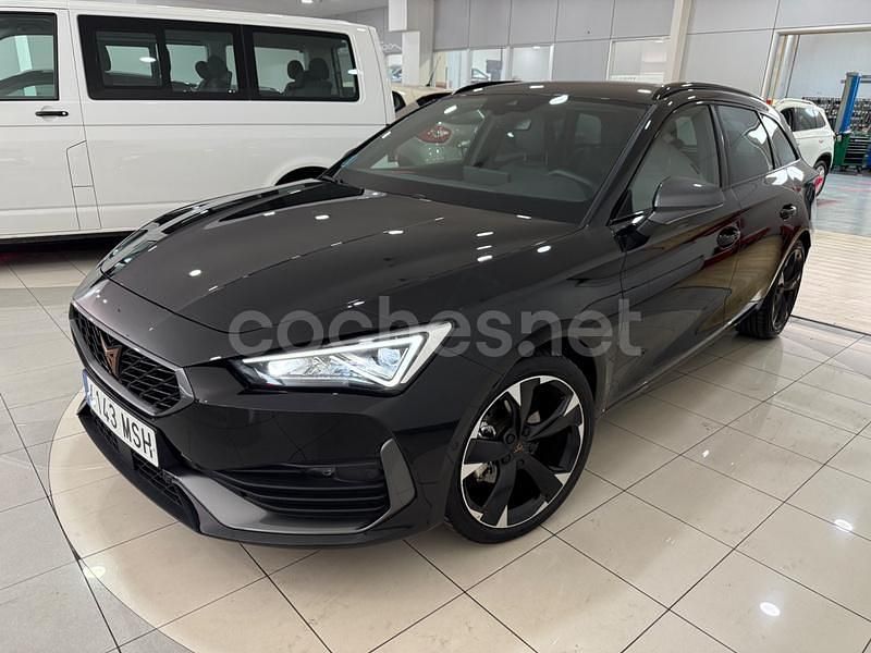 Usado Cupra Leon 150 CV (110 kW) 2024 Negro Familiar