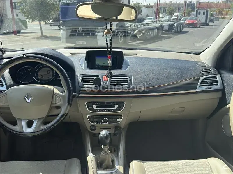 Usado Renault Mégane 110 CV (80 kW) 2011 Negro Berlina