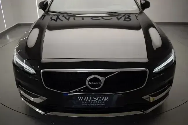 Usado Volvo V90 Momentum 150 CV (110 kW) 2017 Negro Familiar