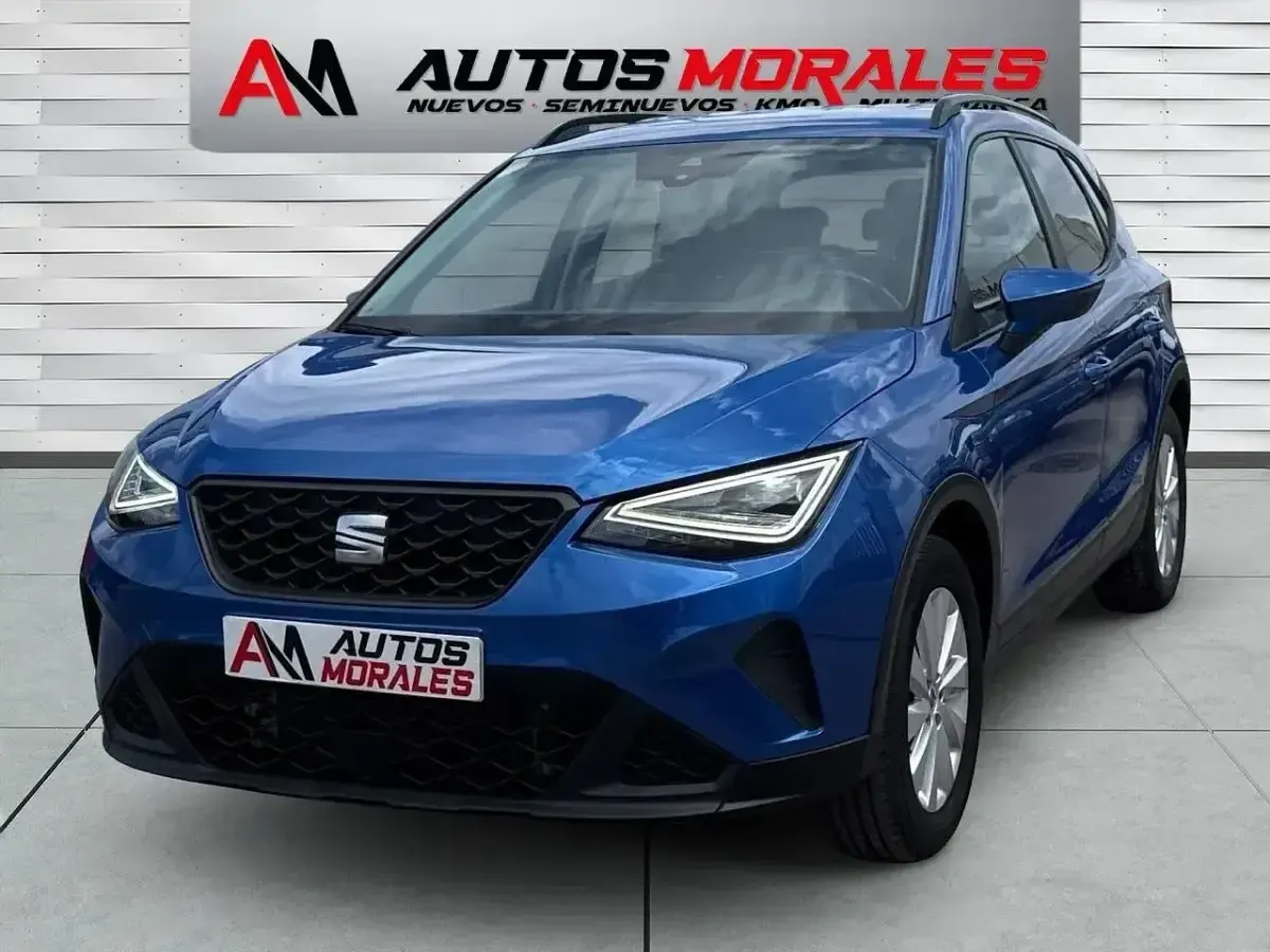 Usado Seat Arona Style 110 CV (80 kW) 2023 Azul SUV