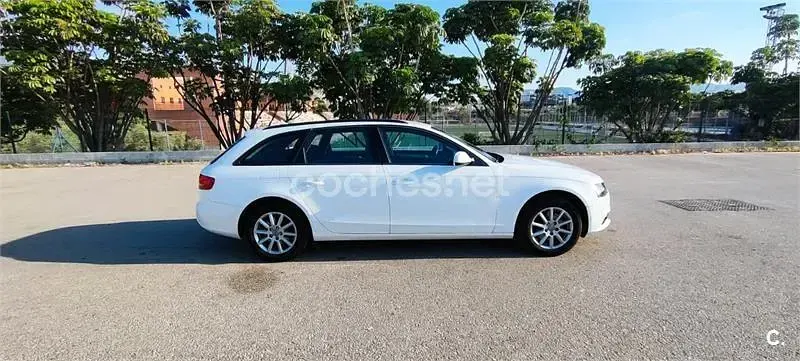 Usado Audi A4 150 CV (110 kW) 2015 Blanco Familiar