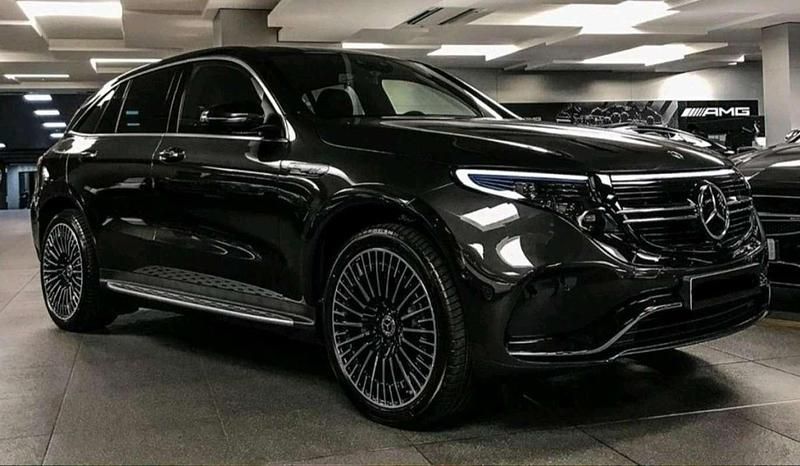 Usado Mercedes EQC400 300 kW (408 CV) 2021 Negro SUV