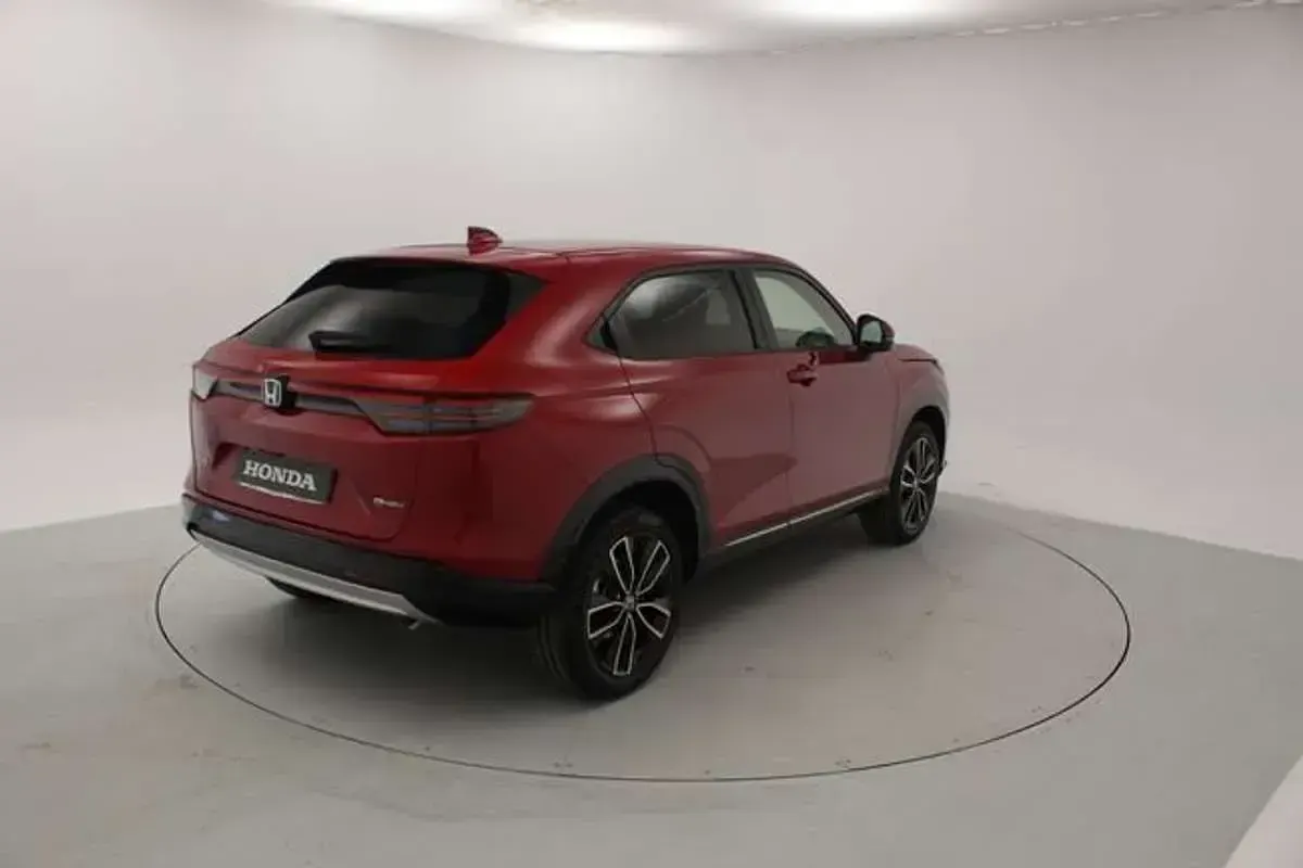 Usado Honda HR-V Advance 131 CV (96 kW) 2025 Rojo SUV