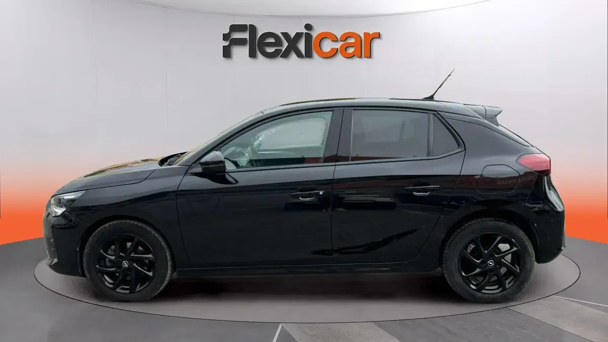 Usado Opel Corsa GS Line 101 CV (74 kW) 2022 Negro Utilitario