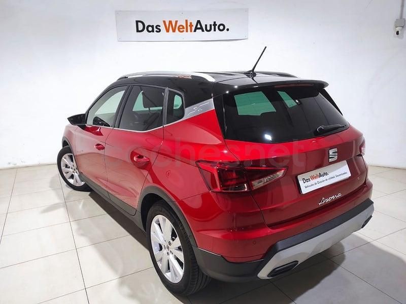 Usado Seat Arona Xperience 110 CV (80 kW) 2023 Rojo SUV
