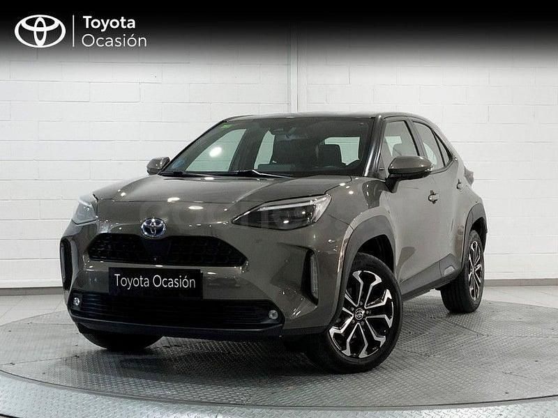 Usado Toyota Yaris Cross Active 116 CV (85 kW) 2022 Marrón SUV