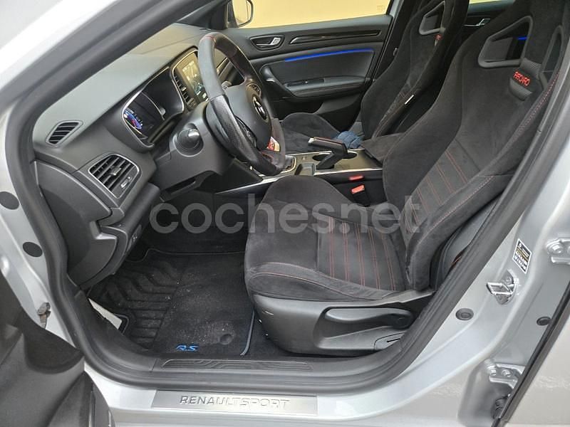 Usado Renault Mégane IV Trophy 300 CV (220 kW) 2020 Gris / plata Berlina
