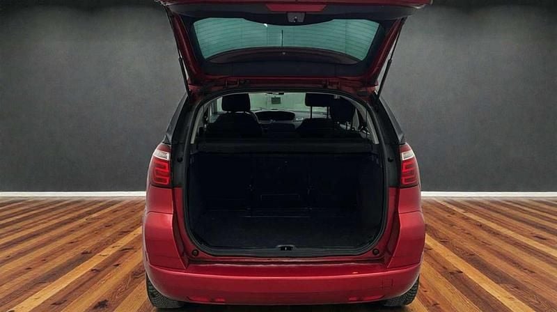 Begagnad Citroën C4 Exclusive 111 HK (81 kW) 2013 Röd Halvkombi