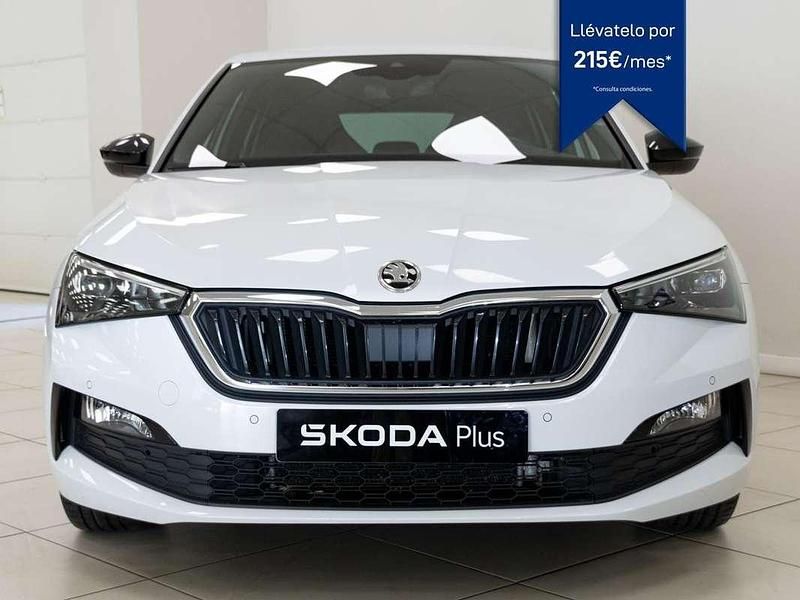 Usado Skoda Scala Sport 116 CV (85 kW) 2024 Blanco Utilitario